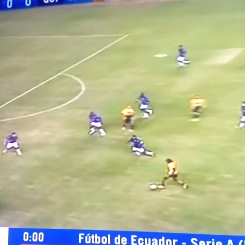 Ojo al pelotazo de rebote que me da Nazareno! Dolioo pero ganamos! #vamosidolo!