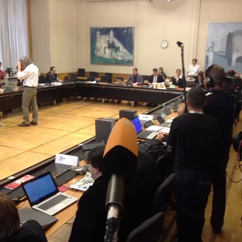 Jetzt beginnt die Sitzung des #BER-Untersuchungsausschusses im #Agh. Geladen ist Klaus Wowereit. #Vine
