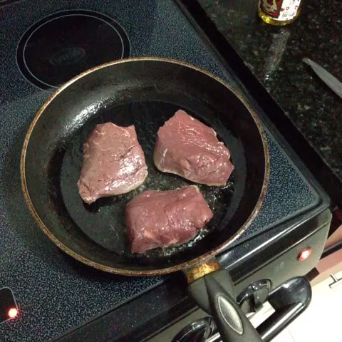 Haciendo cena a las 11 pm ... Thats our life Cristina Acuna